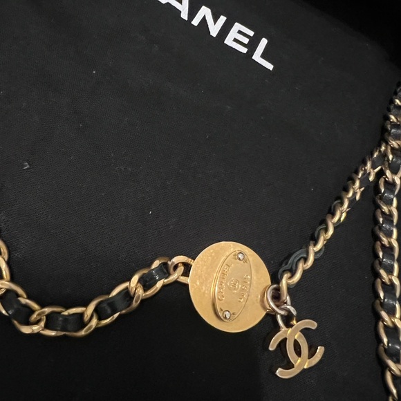 SOLD AUTHENTIC Chanel Medallion Charm Flap Bag ChevronCalfskin Medium - Picture 6 of 10